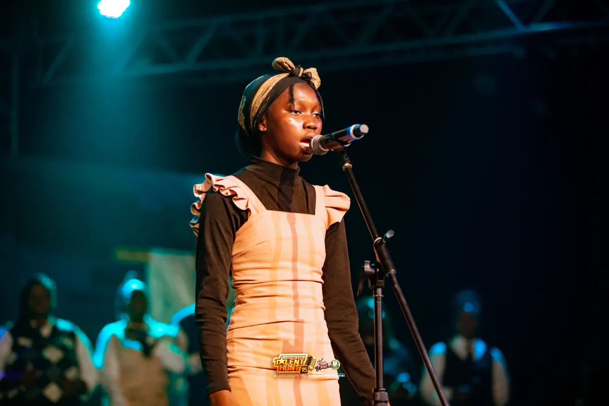 Dominion Piniki · photographs 1