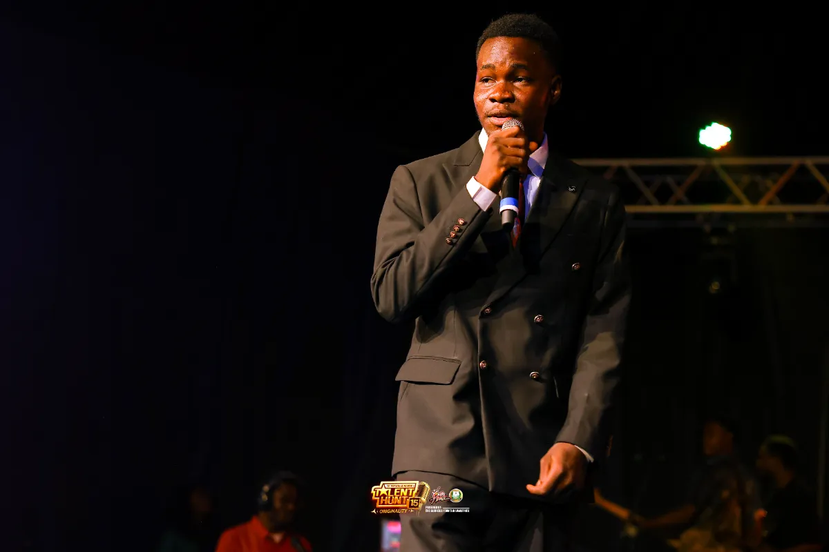 Ojumah Gideon Ikechukwu · photographs 10
