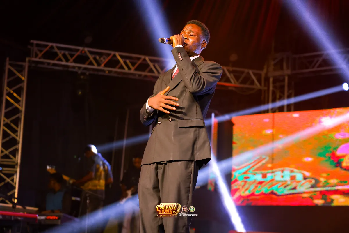Ojumah Gideon Ikechukwu · photographs 12
