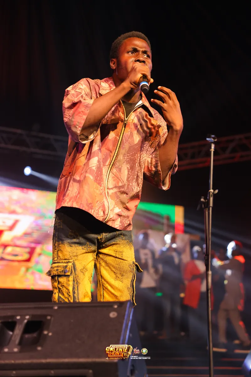 Miracle Manuwa · photographs 15