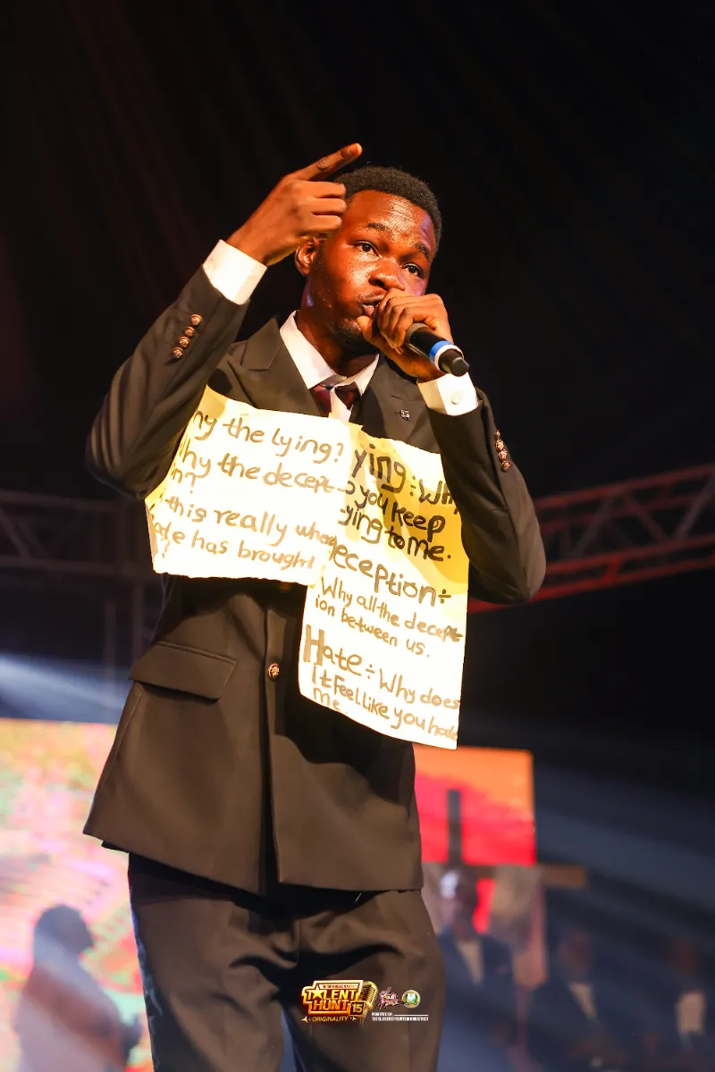 Ojumah Gideon Ikechukwu · photographs 15